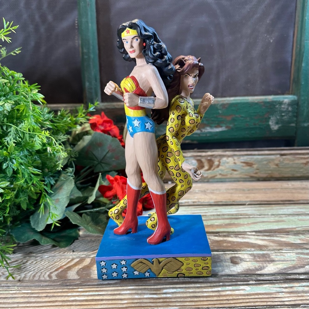 Jim Shore DC Comics Wonder Woman vs Cheetah Super Hero vs Villain